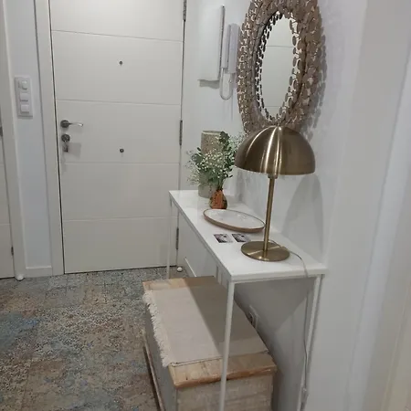 Vigob Apto Al Lado Vialia - Corteingles דירה