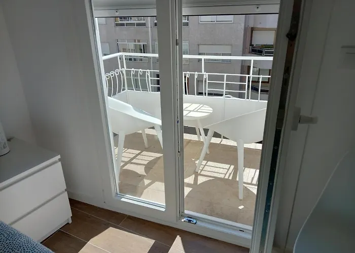 Vigob Apto Al Lado Vialia - Corteingles Διαμέρισμα *