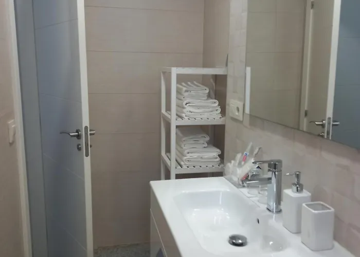 Vigob Apto Al Lado Vialia - Corteingles Διαμέρισμα *